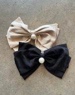 Pearl Bow Clip