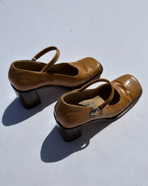 Vintage Wooden Heel Mary Jane’s