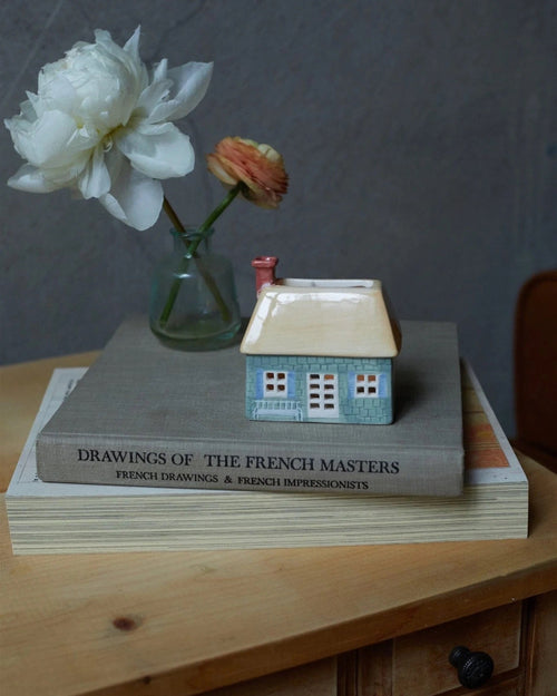Number 04 of a Collectible Series | The English Cottage